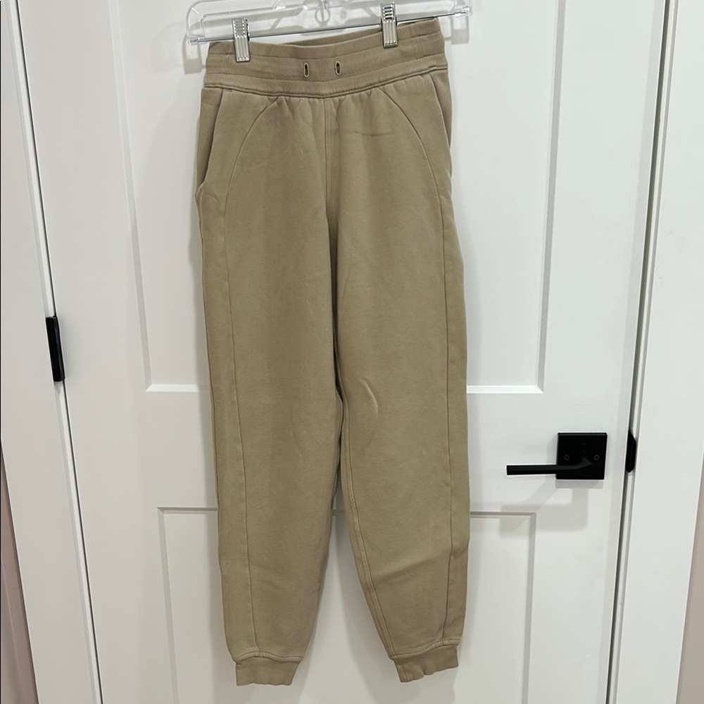 Lululemon joggers
